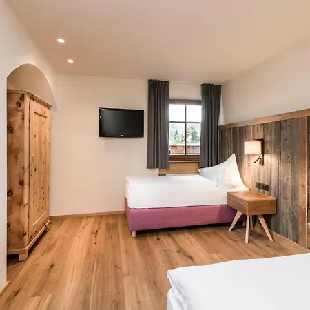 Mirabell Dolomites Hotel - Luxury Ayurveda & Spa Olang Exterior photo