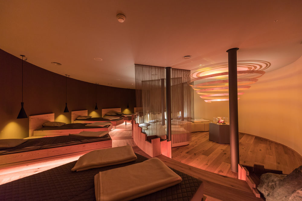 Hotel Mirabell Dolomites - Luxury Ayurveda & Olang